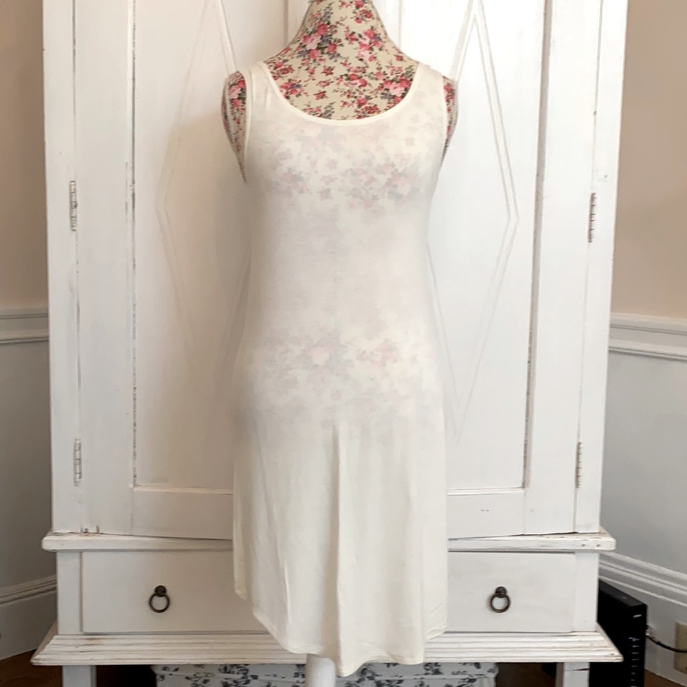 LOGO by Lori Goldstein Ivory Tank - Size S